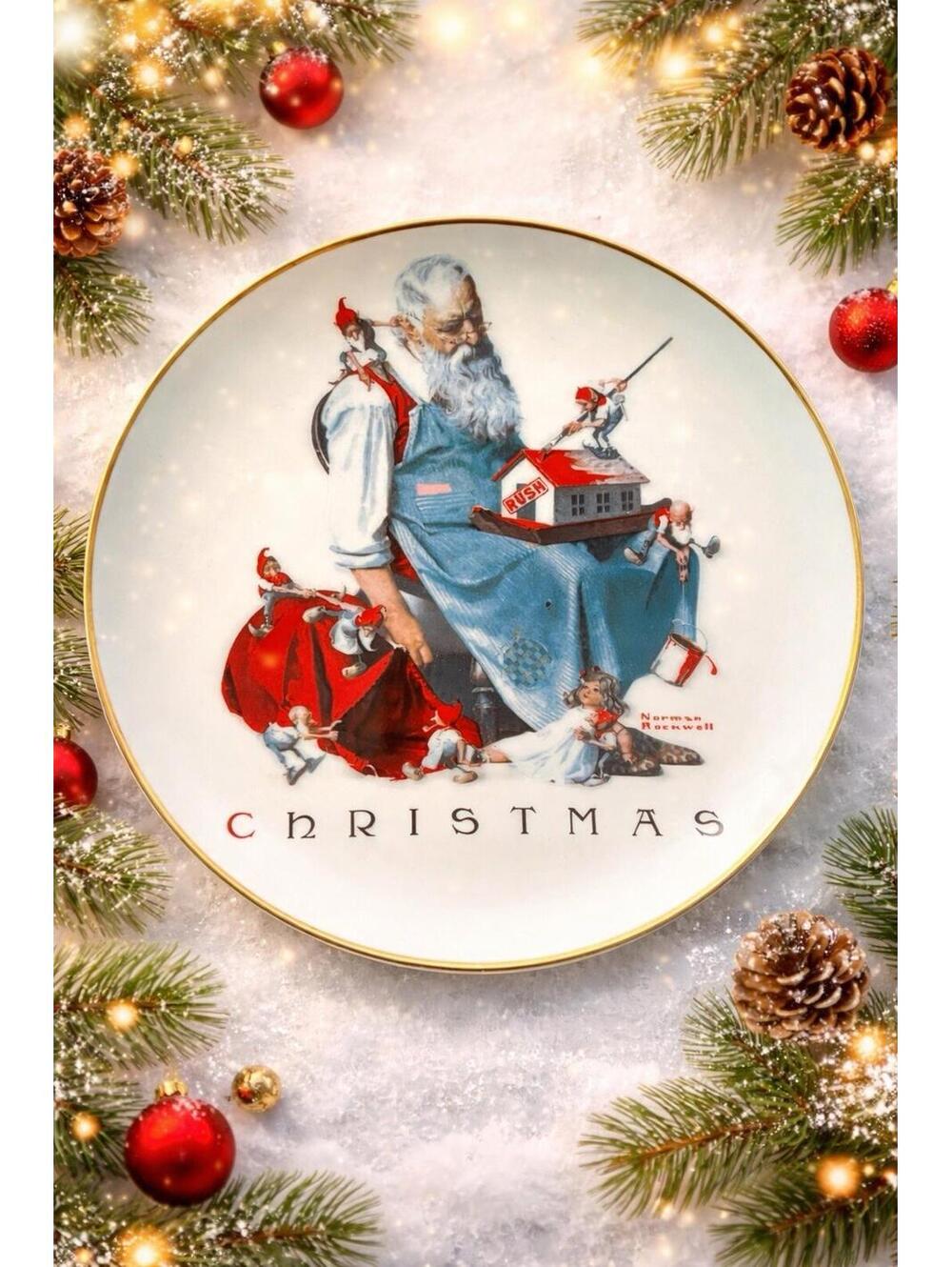 Saturday Evening Post 1998 Norman Rockwell Santa’s Helpers Christmas Plate 8.25”